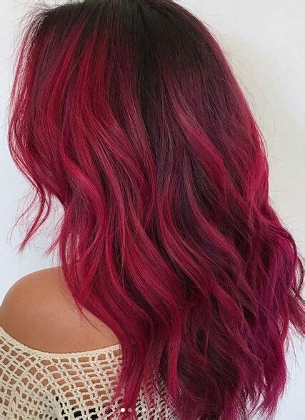 A Cool Magenta Toned Red Haire－styles Coloración De Cabello