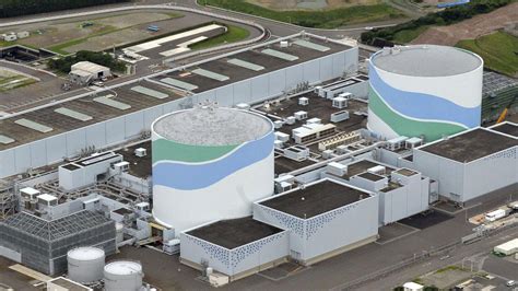 Japan Restarts Nuclear Reactor