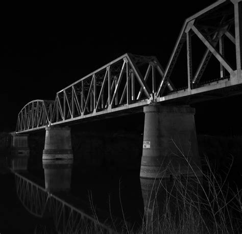Train Bridge Bw Murray Bridge Dave Hartley Flickr