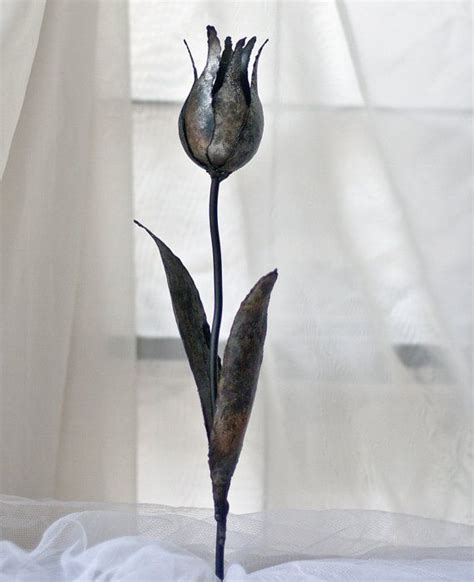 Metal Tulip Steel Flower Metal Artwork Yard Sculpture Wrought Iron