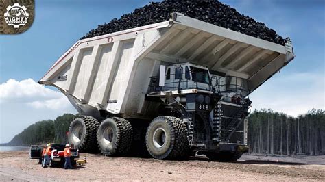 Top 5 Biggest Mining Dump Trucks In The World Youtube