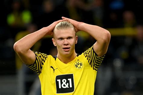 Borussia Dortmund Star Erling Haaland Facing Extended Spell On