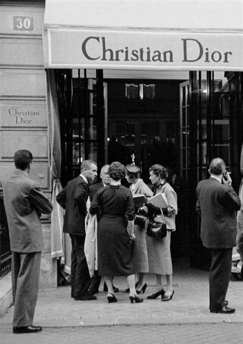 Christian Dior Todo Sobre El DiseÑador IcÓnico De La Moda — Alerviú