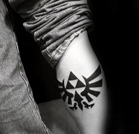 45 Tatuaggi raffiguranti la Triforza di Zelda (con signficato)