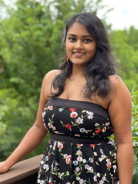 Desi Indian Big Boobs Girl Sexy Indian Photos Fapdesi