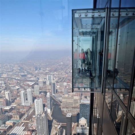 How Many Floors Do The Sears Tower Have