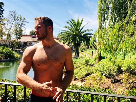 The Bachelor Spoilers Who Did Colton Underwood Pick As His Final Winner What Is The 2019
