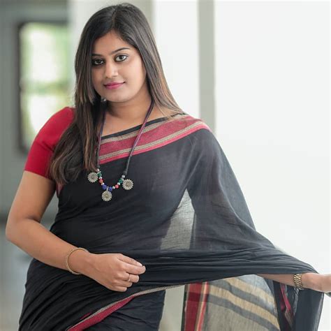 Malayalam Actress Ansiba Hassan Latest Hot Photos In Saree Photos Hd
