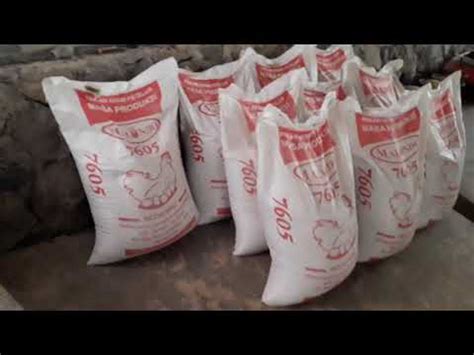 Ayam petelur merupakan hasil persilangan antara ayam hutan dan itik liar, ayam ini memang dengan harapan agar ayam yang dihasilkan bisa menghasilkan telur dan daging yang lebih baik lagi. Pakai pakan ayam petelur MALINDO 7605 terbaik di kelas nya ...