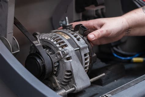 How Much Does an Alternator Weigh? - AutoZone