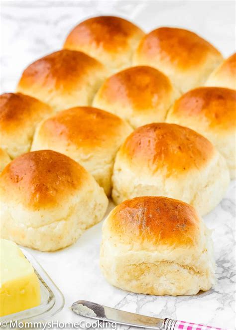 Soft And Easy Eggless Dinner Rolls Mommys Home Cooking