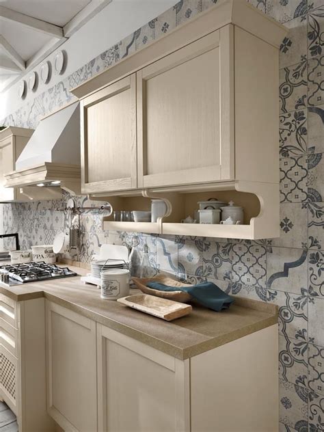 Per l'arredamento di una casa è essenziale soffermarsi con attenzione sulla scelta dei complementi d'arredo e degli accessori di design, moderni oppure classici, per arricchire e personalizzare cucina, bagno, soggiorni e salotti. Regalate alla #cucina‬ un tocco #shabby‬ #chic con i ...