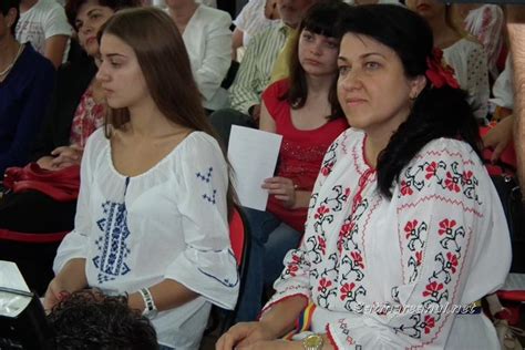 Ii nationale si haine traditionale pe ienationala.ro. „Ziua internaţională a iei româneşti" » Stiri din Satu ...