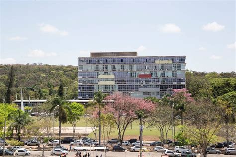 Ufmg é A Melhor Federal Do Brasil Aponta Ranking Internacional