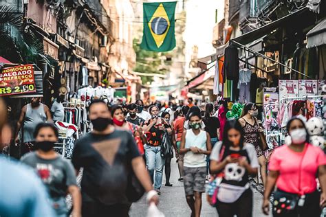 População Do Brasil Passa De 2117 Milhões De Habitantes Estima Ibge