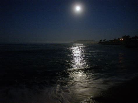 Full Moon Over Avila Beach Off The Strip For Free