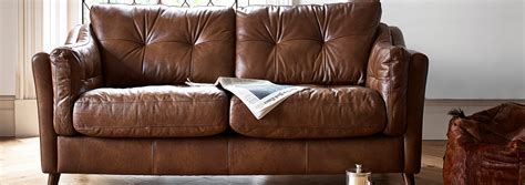 Ingin menghabiskan waktu bersama pasangan? 2 Seater Leather Sofas at Chrysties | Chrysties