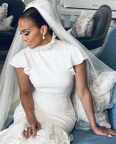 Jennifer Lopez Wore 3 Ralph Lauren Wedding Dresses For Georgia Ceremony