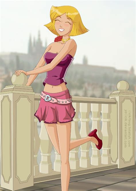 Pin By Alice Kyle On Wallpaper 2 Clover Totally Spies Spy Outfit