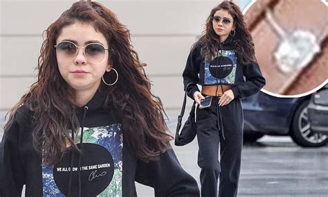 Sarah Hyland Flashes Her Bare Midriff And 150k Engagement Ring As She