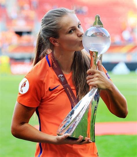 dutch football player lieke martens ~ 2017 fifa women s player of the year female football