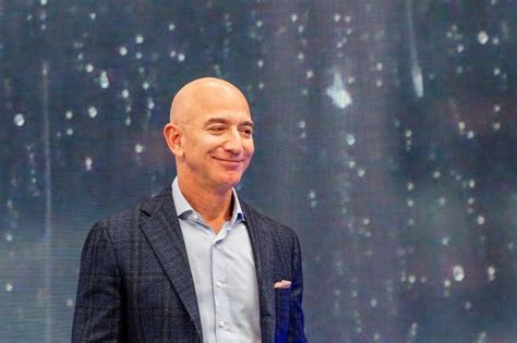 Jeff bezos net worth is $191 billion (19,100 crores usd in 2021) (approx. Jeff Bezos becomes 1st person ever to be worth $200 ...