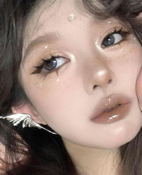 pin by sophie 🎀 on makeup ethereal makeup makeup inspo edgy makeup