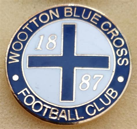 Wootton Blue Cross Fc Smaltovaný Brooch Pin 22 Mm Zlatý — Koupit Na Newauctioncz Za