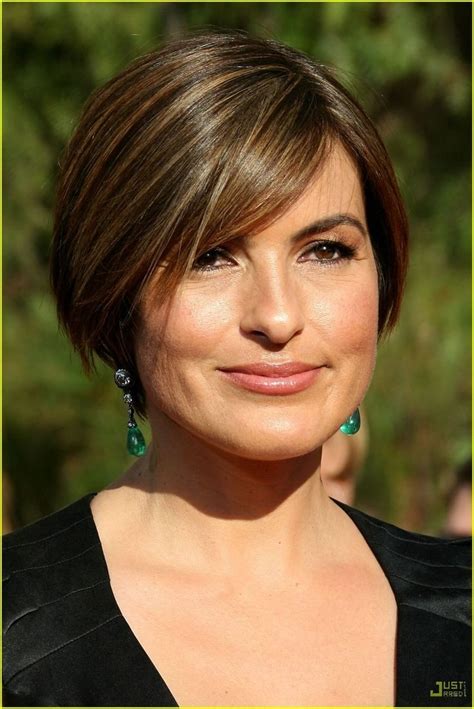 Short Hairstyles For Round Faces Women Haircuts Popular Haircuts