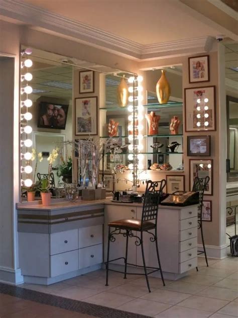 √17 Beautiful Makeup Room Ideas Organizer And Decorating In 2020