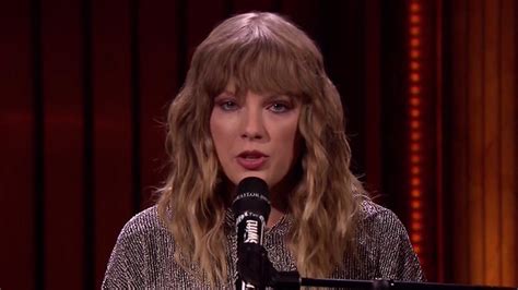 Jimmy Fallon Cries During Taylor Swifts New Years Day Performance