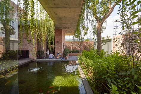 Adding Fresh Hanging Gardens To Residential Architecture Archdaily