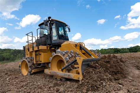 Advanced Technology For The New Cat 815 Soil Compactor Increases