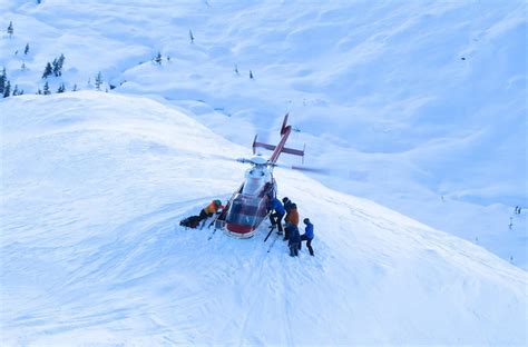 Valemount Heli Skiing Trip In British Columbia From Canadian Mountain