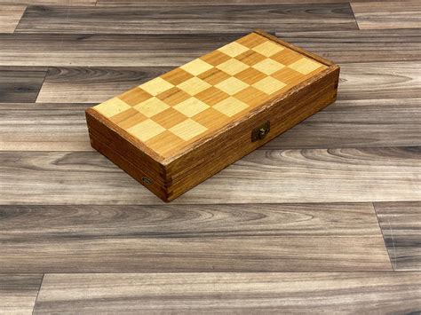 Vintage Magnetic Travel Chess Set Folding Wood Case Board And Plastic
