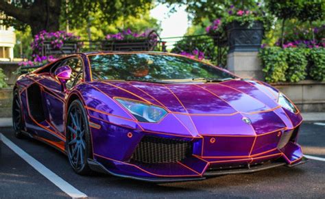Pink Tron 🤖 Voitures De Luxe Lamborghini Aventador Voiture De Sport