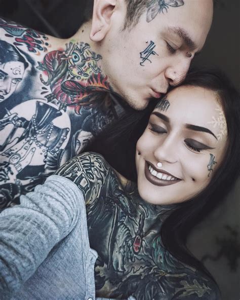 knuckle tattoos face tattoos girl tattoos sleeve tattoos chris garver monami frost tatoo