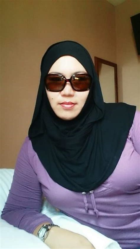 Hijab Seksi Dada Montok Hijabers Seksi