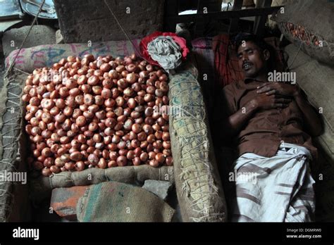 Kawran Bazaar High Resolution Stock Photography And Images Alamy