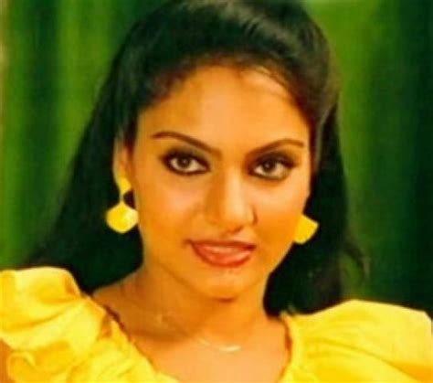 Madhavi Photos Pictures Wallpapers