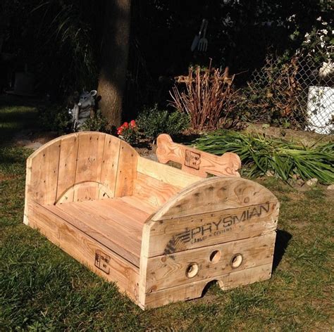Wer einen begehbaren kleiderschrank bauen möchte, stößt spätestens dann an seine grenzen, wenn es kein kleines wenn nicht, so muss man den begehbaren kleiderschrank selber bauen, indem man anhand einer bauanleitung einen teil eines zimmers oder des flures abtrennt und nach. Hundebett Holz Selber Bauen | Haus Design Ideen