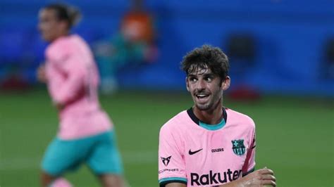 Toute l'actualité de l'étoile montante du sc braga. Francisco Trincao Shows His Charm in Barcelona - World ...