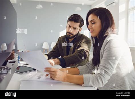 Discussion Meeting Business People In A White Office Stock Photo Alamy