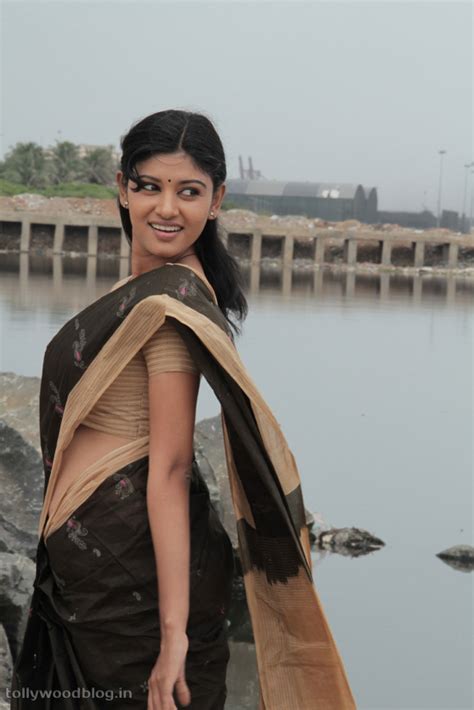 Actress Oviya Beautiful Photos From Merina Movie