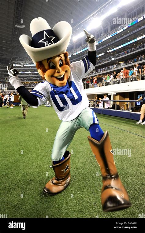 Dallas Cowboys Mascot Rowdy Hi Res Stock Photography And Images Alamy