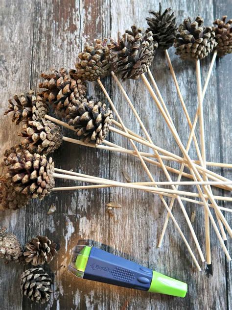 35 Best Diy Pine Cone Crafts Ideas And Designs For 2021