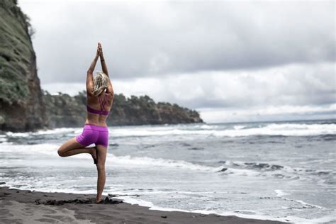 5 of the best yoga retreats in hawaii best yoga retreats yoga retreat best yoga