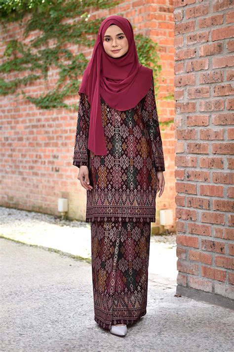 Baju Kurung Songket Luella Deep Maroon Muslimahclothingcom