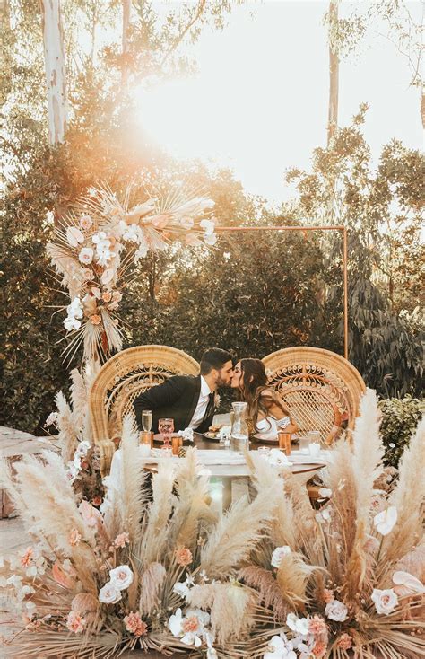 Find over 100+ of the best free fake grass images. 30 Dramatic Pampas Grass Wedding Ideas that are New and ...