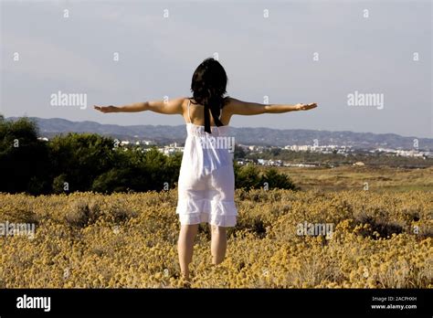 Arms Wide Open Woman Hi Res Stock Photography And Images Alamy